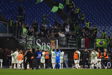 ABD 'li Sassuolo, 12 Mart 2023' te İtalya 'nın başkenti Roma' daki Stadio Olimpico 'da A.S. Roma ve ABD Sassuolo arasındaki Serie A Şampiyonası' nın 26. gününde taraftarları selamlıyor. - Fotoğraf: Domenico Cippitelli / LiveMedi