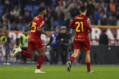 A.S. Roma takımından Georginio Wijnaldum, 12 Mart 2023 'te İtalya' nın başkenti Roma 'daki Stadio Olimpico' da A.S. Roma ve ABD 'li Sassuolo arasındaki Serie A Şampiyonası' nın 26. gününde 3-4 'lük skorunu tamamlamasını kutluyor. - Fotoğraf: Domenico Cippitelli / LiveMedi