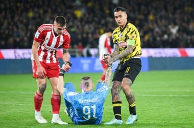 Yunanistan Süper Ligi, Matchday 26 'da AEK FC ve Olympiacos FC arasında 12 Mart 2023' te Atina, Yunanistan 'da oynanan karşılaşmada AEK FC' den 11 SERGIO ARAUJO, 91 ALEXANDROS PASCHALAKIS 'e yardım ediyor. - Fotoğraf: Stefanos Kyriazis / LiveMedi