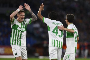 ABD 'li Sassuolo' dan Armand Lauriente, İtalya 'nın başkenti Roma' da düzenlenen Stadio Olimpico 'da 12 Mart 2023' te A.S. Roma ve ABD Sassuolo arasındaki Serie A Şampiyonası 'nın 26. gününde 0-2' lik skorun ardından kutluyor. - Fotoğraf: Domenico Cippitelli / LiveMedi