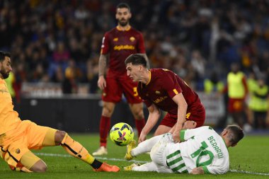 ABD 'li Domenico Berardi ve A.S. Roma' dan Marash Kumbulla, 12 Mart 2023 'te İtalya' nın başkenti Roma 'da düzenlenen Stadio Olimpico' da A.S. Roma ve ABD Sassuolo arasındaki Serie A Şampiyonası 'nın 26. günündeler. - Fotoğraf: Domenico Cippitelli / LiveMedi