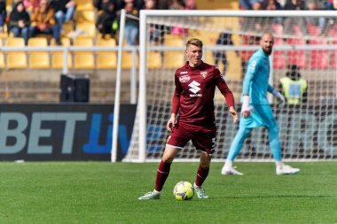 İtalya futbolu sırasındaki Perr Schuurs (Torino FC), İtalya 'nın Lecce şehrindeki Via Del Mare Stadyumu' nda oynanan ABD Lecce-Torino FC karşılaşmasında, 12 Mart 2023 - Fotoğraf: Emmanuele Mastrodonat