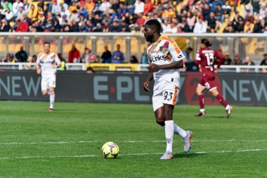 Samuel Umtiti (ABD Lecce) İtalya 'nın Lecce şehrindeki Via Del Mare Stadyumu' nda oynanan Amerikan Lecce vs Torino FC maçında, 12 Mart 2023 - Fotoğraf: Emmanuele Mastrodonat