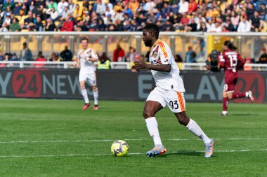 Samuel Umtiti (ABD Lecce) İtalya 'nın Lecce şehrindeki Via Del Mare Stadyumu' nda oynanan Amerikan Lecce vs Torino FC maçında, 12 Mart 2023 - Fotoğraf: Emmanuele Mastrodonat