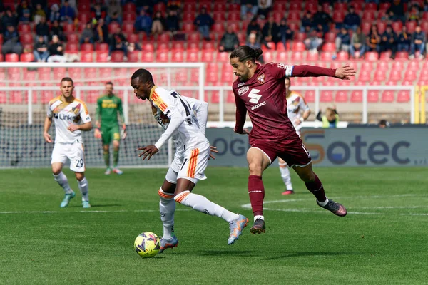 Assan Ceesay Lecce Ricardo Rodriguez Torino Durante Partida Série Futebol — Fotografia de Stock