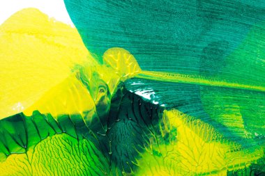 Beyaz kağıda akrilik renkler çizdim ve kağıdı karıştırılmış akrilik renklerin dokusunu oluşturan rorschach mürekkep lekesine benzer şekilde katladım..