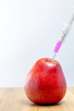 Elma, sağlığınıza dikkat etmenin, düzenli kontrollerin ve kendinize ve sağlığınıza dikkat etmenin bir sembolü.