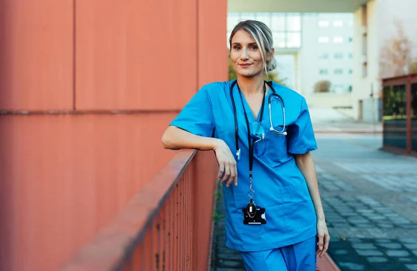 Cinematic Footage Representation Daily Life Nurse Going Work Hospital — Stock Photo, Image