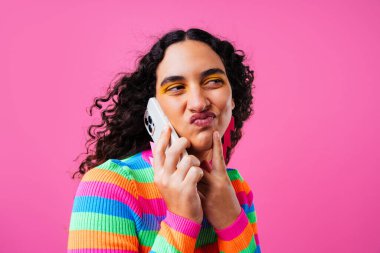 Beautiful young hispanic woman with diastema with colorful and cool style - Confident and interesting female with diverse and unique style, concepts about fashion, individuality and body acceptance