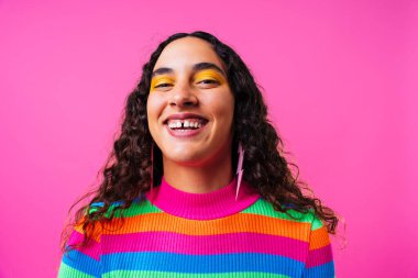 Beautiful young hispanic woman with diastema with colorful and cool style - Confident and interesting female with diverse and unique style, concepts about fashion, individuality and body acceptance