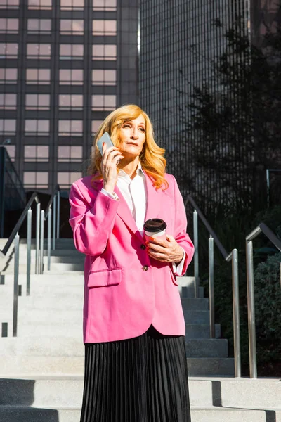 Transgender Business Woman Lifestyle Moments Downtown Los Angeles Lgbt Woman — Stock Photo, Image