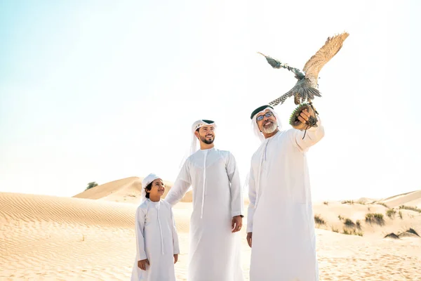Famille Trois Générations Faisant Safari Dans Désert Dubaï Grand Père — Photo