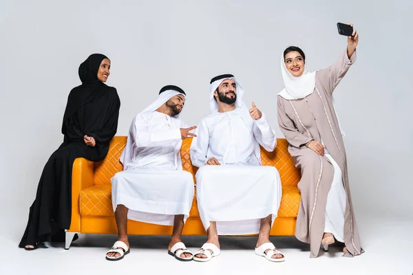 Beautiful Arab Middle Eastern Happy Group Friends Wearing Traditional Abaya — Stock Photo, Image