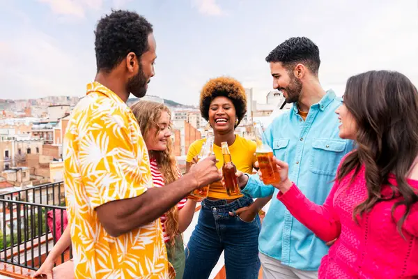 Multiethnic Group Happy Young Friends Having Dinner Barbecue Party Rooftop — Stock Photo, Image