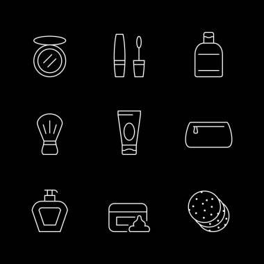 Siyaha izole edilmiş kozmetik ürünleri. Allık, fırça, şampuan, jöle, rimel, şeker, krem, sünger. Cilt bakımı. Makyaj. Vektör illüstrasyonu