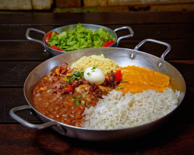 sığır eti ve sebzeli pilav