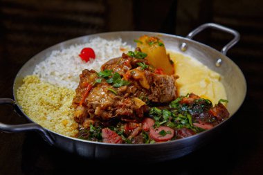 Feijoada. Brezilya 'nın en ünlü yemeği