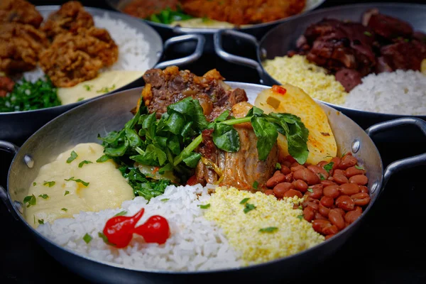 Yakın Plan Lezzetli Asya Yemekleri Manzarası — Stok fotoğraf
