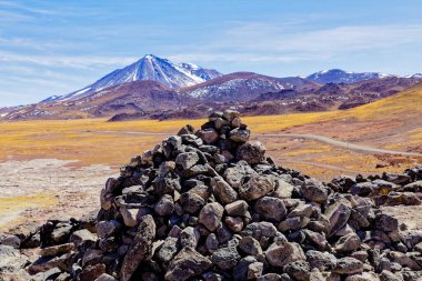 Salar de Aguas Calientes Bakış açısı - Atacama Çölü - San Pedro de Atacama.