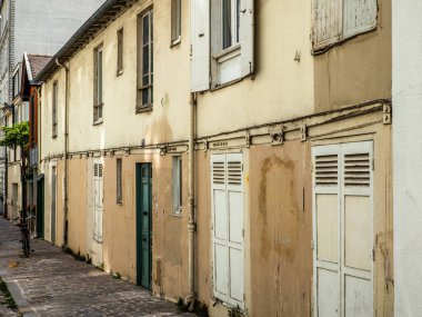 Montmartre, Paris 'te eski evler ve şehir çürümesi