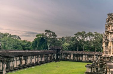 Şafakta Kamboçya 'daki Angkor Wat tapınağının detayları.