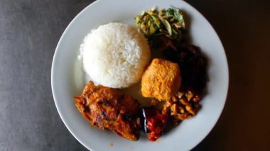 Izgara Tavuk Tabağı Estetik Restoran Menüsü Videosu