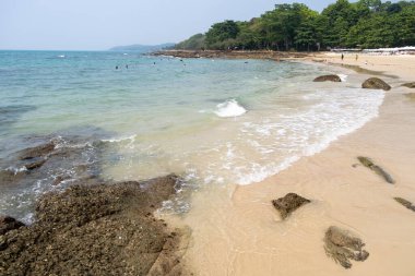 Rayong Tayland, 22 Nisan 2023 Ao Phai Plajı, Mu Koh Samet - Khao Laem Ya Ulusal Parkı, Rayong, Tayland Körfezi