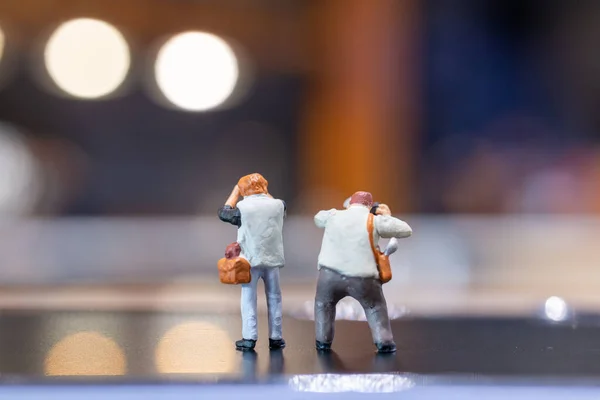 Miniature People Photography Holding Camera Copy Space Text World Photography — Stock Photo, Image
