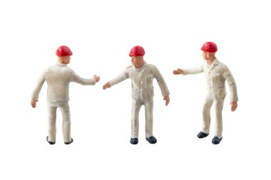 Minyatür inşaat işçisi kırpma yolu ile beyaz arkaplanda izole