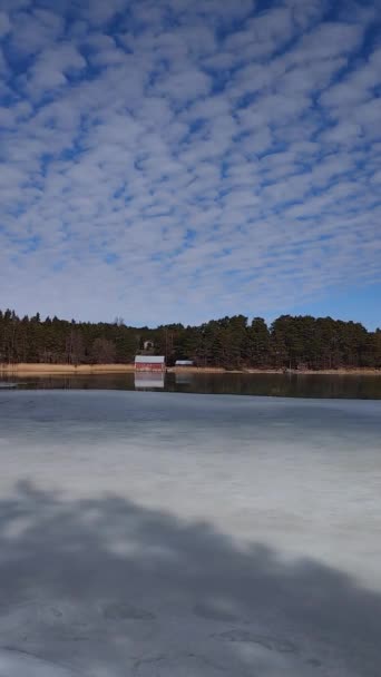 Замерзле Озеро Або Морське Танення Навесні Синє Небо Незвично Сформованими — стокове відео