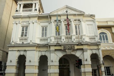 Georgetown, Penang, Malezya - Kasım 2012: Penang 'daki Unesco Heritage Pite of George Town' daki RBS banka binasının klasik İngiliz sömürge mimarisi.