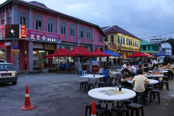Іпох Перак Малайзія Жовтень 2012 Люди Обідають Столах Біля Кав — стокове фото