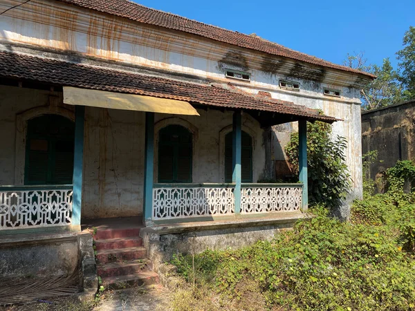 Candolim Goa India Januari 2023 Een Oud Verwoest Huis Met — Stockfoto