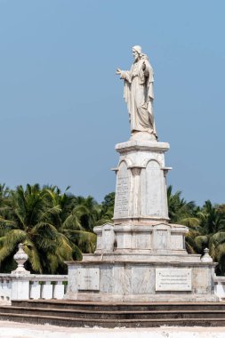 Eski Goa, Hindistan - Ocak 2023: Eski Goa 'daki Se Katedrali' nin antik UNESCO miras bölgesinde İsa 'nın heykeli.