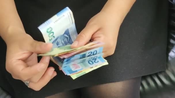 Approach Hands Woman Holding Counting Mexican Banknotes — Stock Video