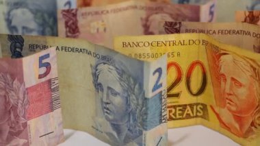 Brezilya 'nın farklı mezheplerden gerçek banknotları