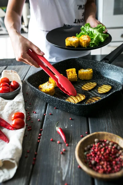 arka plan, fırın, fırın, fırın, fırın, kahvaltı, pasta, aşçılık, mutfak, hamur, yumurta, yumurta, un, yemek, taze, sağlıklı, ev yapımı, malzeme, mutfak, yemek, pasta, hazırlık, tarif, masa, beyaz, ahşap, yumurta sarısı