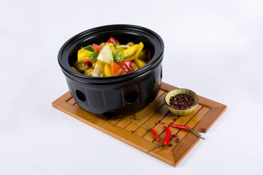 Tayland mutfağı. Siyah sebzeli pirinç.