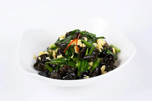 Sebzeli ve soslu kızarmış pirinç.