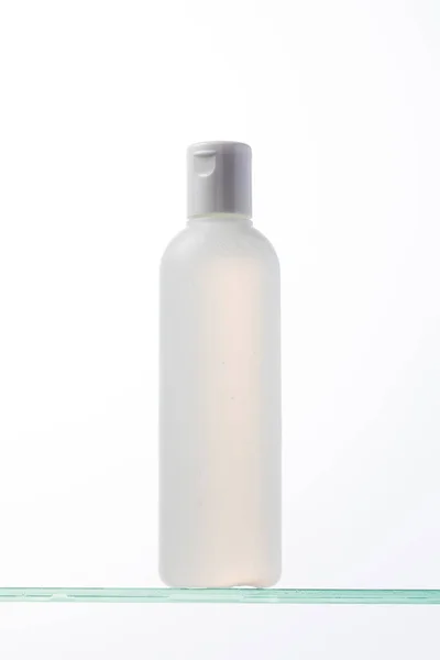 Пляшка Косметики Місцем Вашого Логотипу Скляній Полиці Косметичний Засіб Рутинного — стокове фото