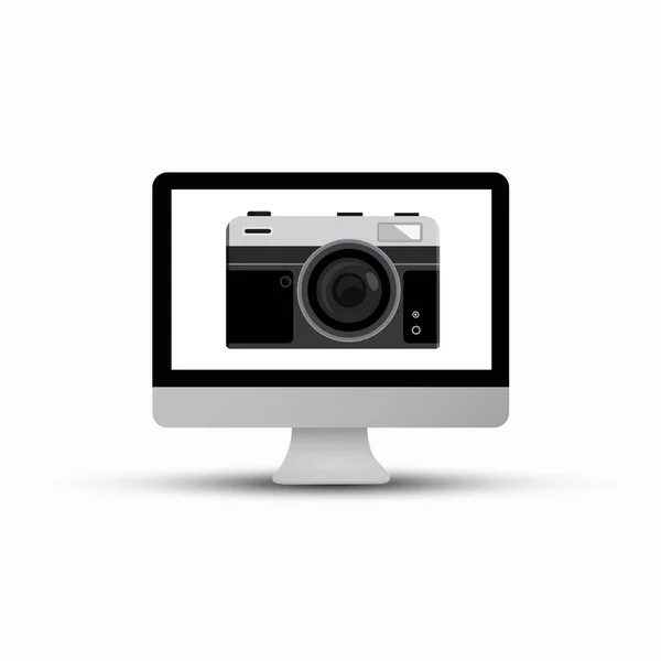 白い背景で隔離されたコンピュータ スクリーンのレトロ フィルム カメラ — ストックベクタ