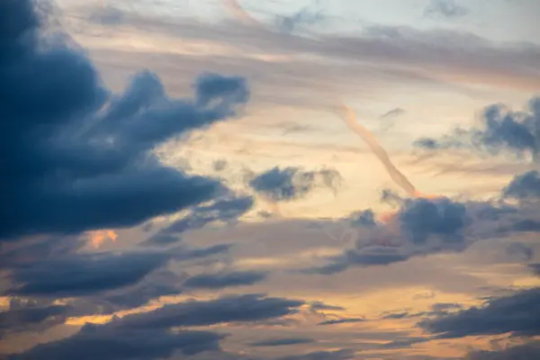 Sonnenuntergang Dramatischer Himmel Natürlicher Hintergrund — Stockfoto