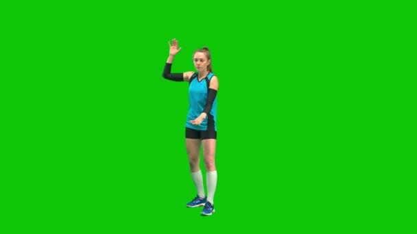 年轻的女运动员抛出虚拟球 用手掌击打它 虚拟球的发球时刻 排球运动员进球得分 并为成功而高兴 — 图库视频影像