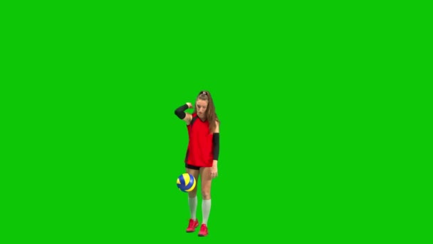 Femeie Jucător Volei Într Uniformă Sport Negru Roșu Lovește Mingea — Videoclip de stoc