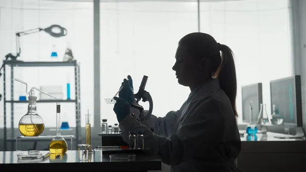 Medical Scientific Laboratory Woman Researcher Applies Sample Glass Slide Micropreparation — Stock Photo, Image