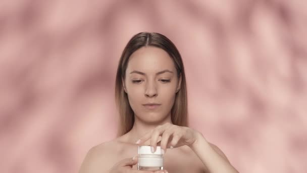 Cream Skin Care Young Halfnaked Woman Unscrews Lid Jar Cream — Stock Video
