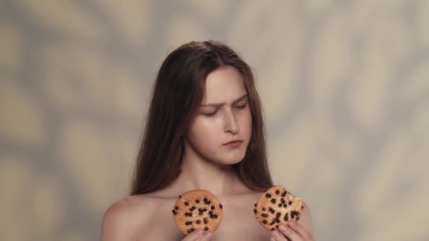 Portrait Appealing Brunette Model Close Shot Girl Holding Two Cookies — Stock Video