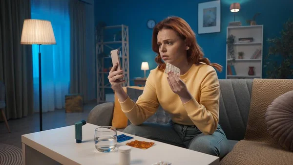 Woman Talks Video Link Takes Selfie Blister Pills Home Medicine — Stock Photo, Image