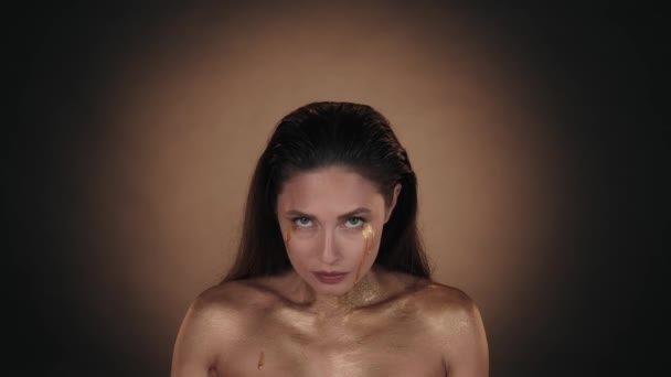 Retrato Uma Bela Mulher Morena Close Tiro Modelo Feminino Com — Vídeo de Stock