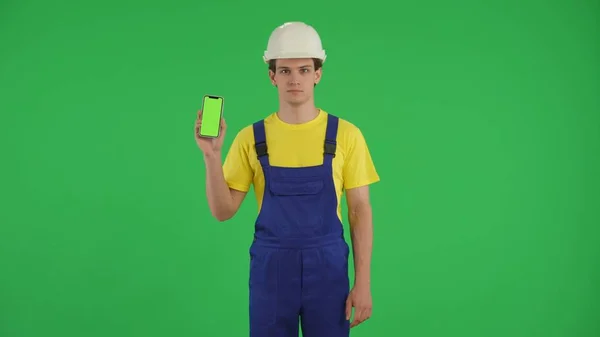 Medium Green Screen Isoliert Chroma Key Shot Eines Jungen Bauarbeiters — Stockfoto